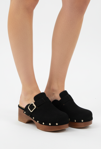 Sabots Suédine Noire à Plateforme Effet Bois Cloutée avec Boucle Métal