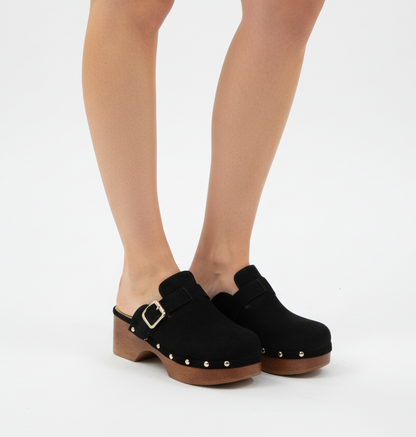 Sabots Suédine Camel à Plateforme Effet Bois Cloutée avec Boucle Métal